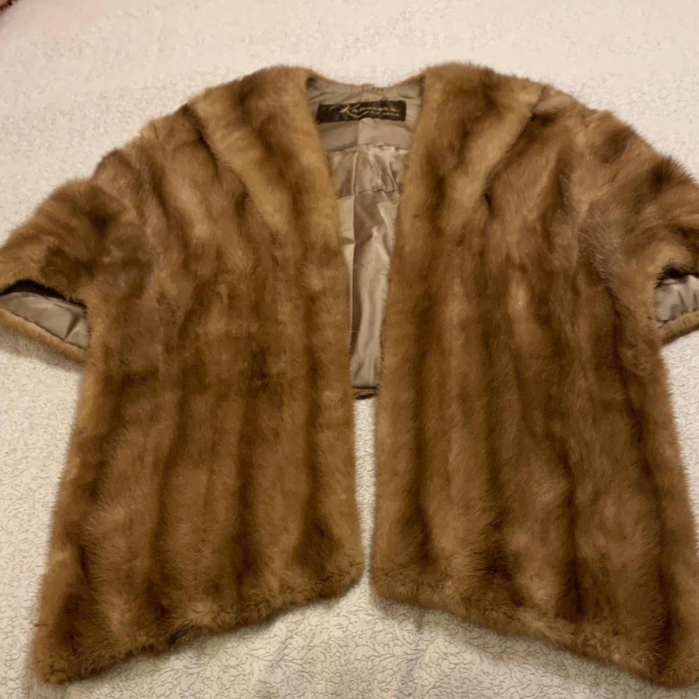 Vintage Fur Capelette (Shawl)